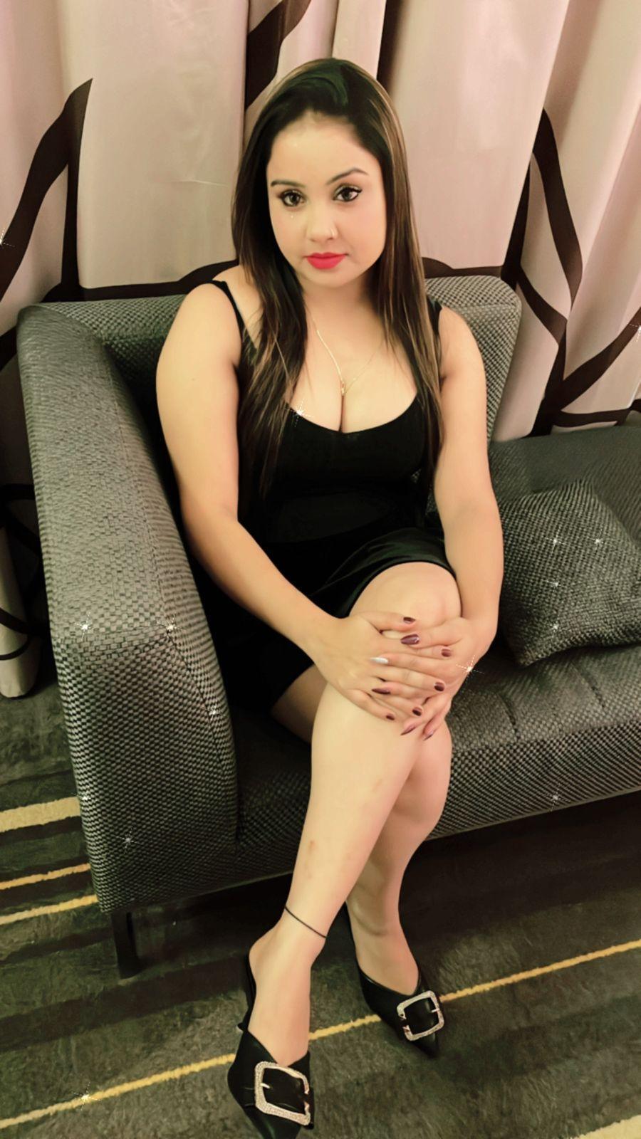 Udaipur call girl